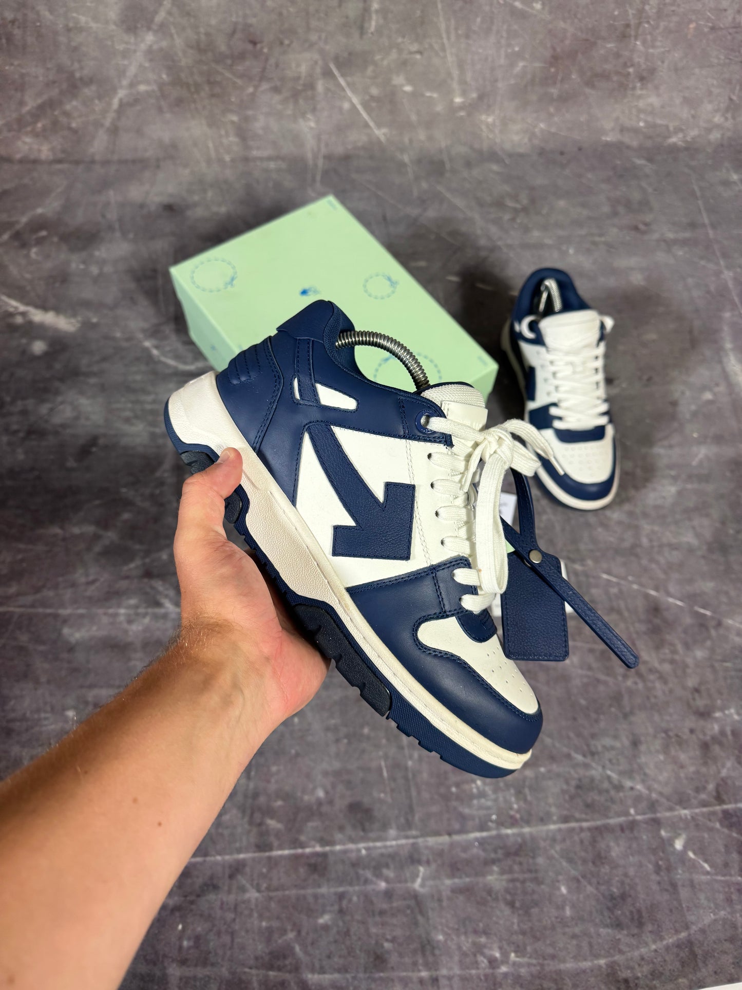Off White Out of Office Blue/White UK 7