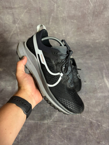 Nike React Trail Pegasus Black UK 8