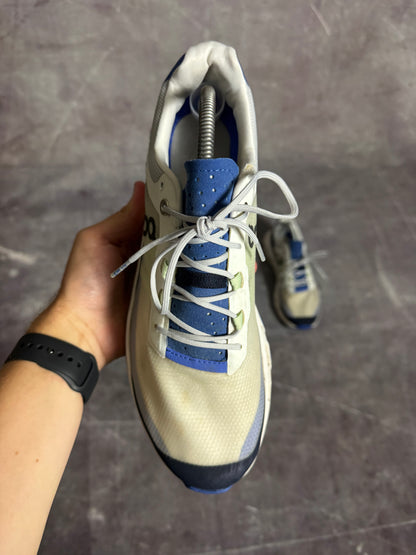 On Cloud Runners Blue/White UK 8